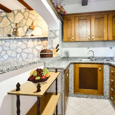 - Bacco Villa *